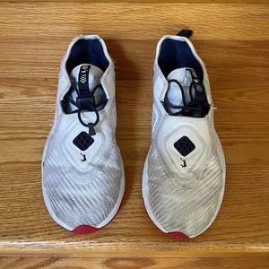 Kids NIKE LeBron Soldier 14 GS Basketball Shoes Sz 6Y